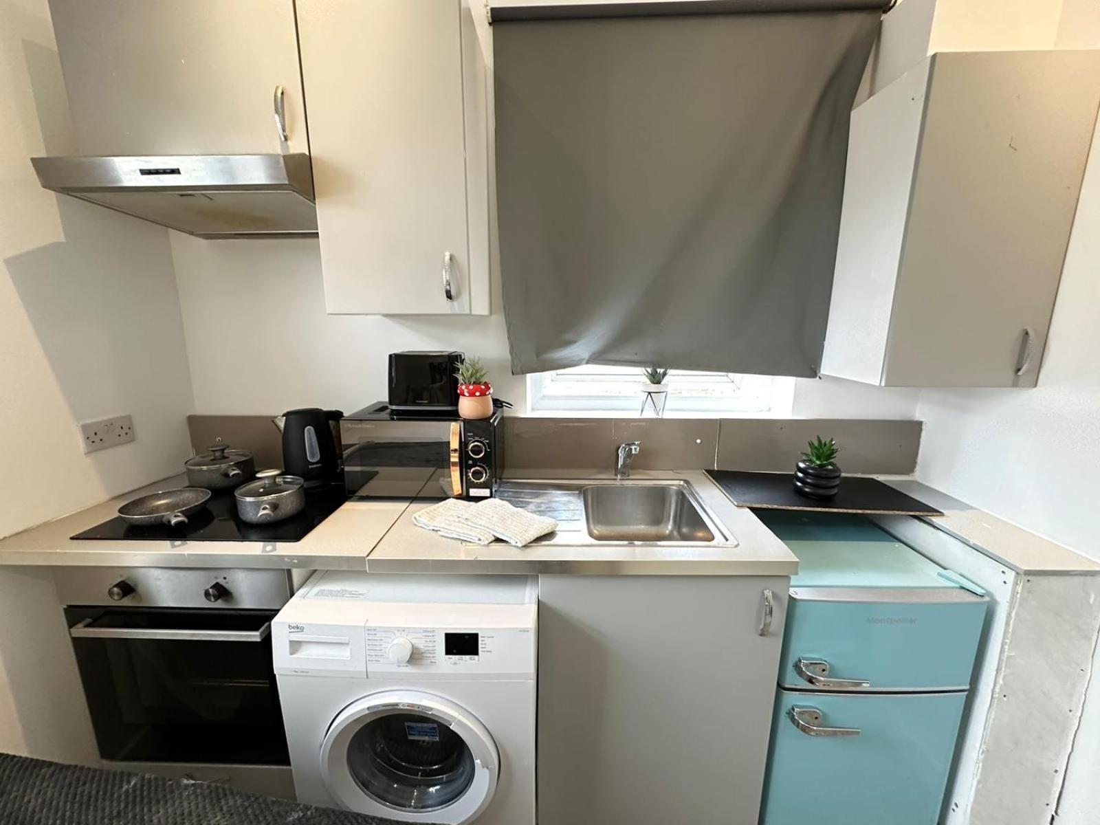 Appartamento Harrow Road Beautiful Londra